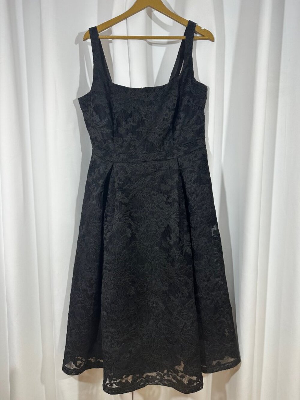 NWT City Chic Women's Small Black Lace Fit & Flare Cocktail Dress Party Dress